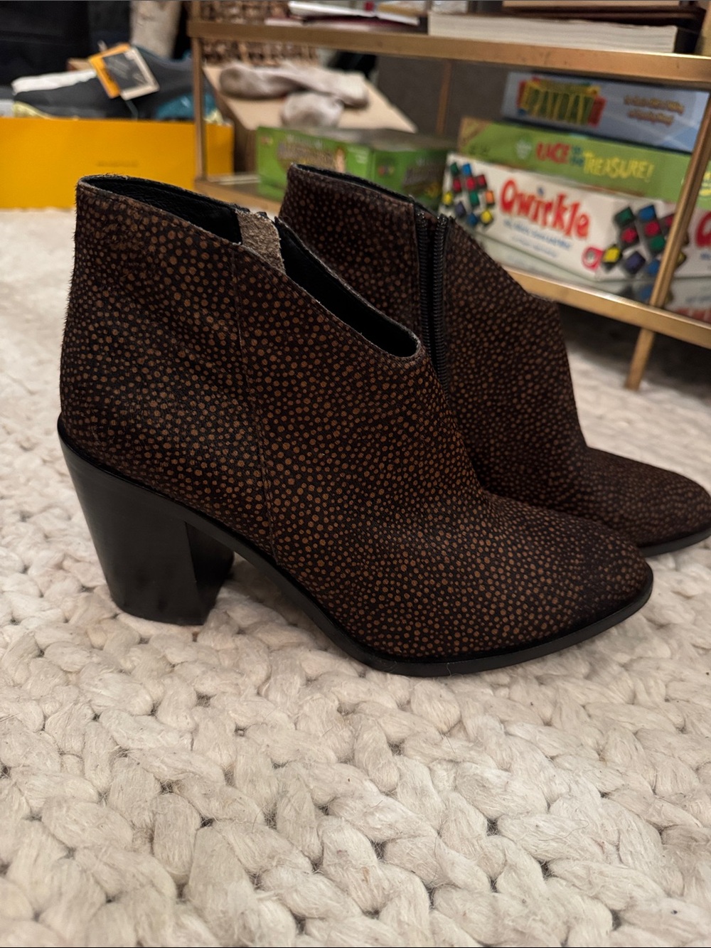 Jeffrey Campbell “Kamet” 9.5 pony hair leopard print 3” heel booties
